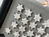 Etapa 4 - Fursecuri steluță cu scorțisoară - Desert clasic de Crăciun